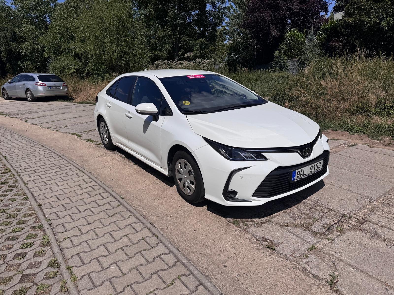 TOYOTA COROLLA